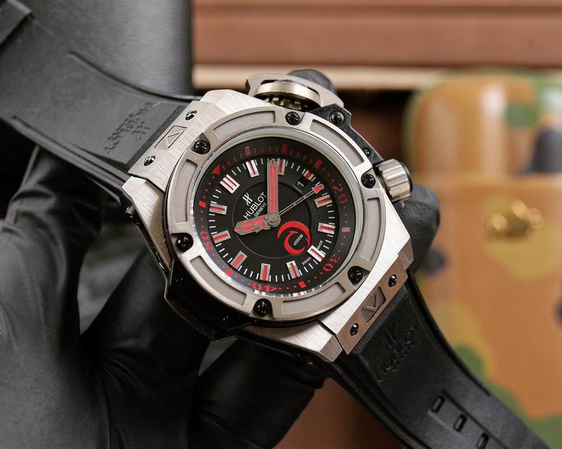 Hublot watch 081702